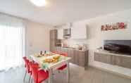 Others 4 Elegant Residenza Monica Two Bedroom C6 Sleeps 6