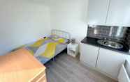 Lain-lain 6 New 5-bed & 4 Bathroom House in Croydon