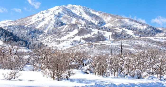 Khác KBM Resorts: Park City Ski Sunrise Serenity, Modern 2br, Across From Deer Valley Gondola, Pool & Hot tub Ski, Water Skiing!