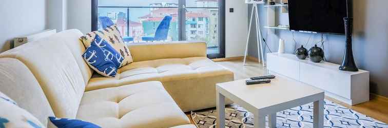 อื่นๆ Fully Furnished Residence With Security in Pendik