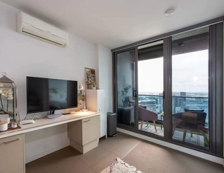 Others 2 Homely 1BR Apt Near Southern Cross Station w/ Pool