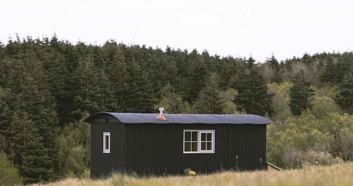 Others Dog Friendly Shepherd's Hut, Perfect for Couples