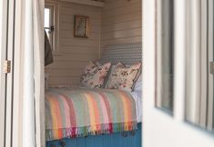 Others 6 Dog Friendly Shepherd's Hut, Perfect for Couples