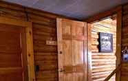 Lain-lain 6 Twin Pines Lodge & Cabins