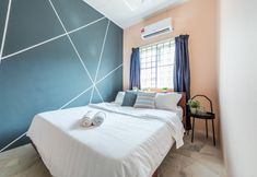Lain-lain 7 Corner 3BR Landed House at Sepang