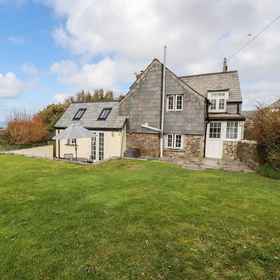 Primary image 1 Ivy Cottage, Deviock Hotels