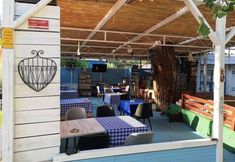 Others 6 Ata Bungalows