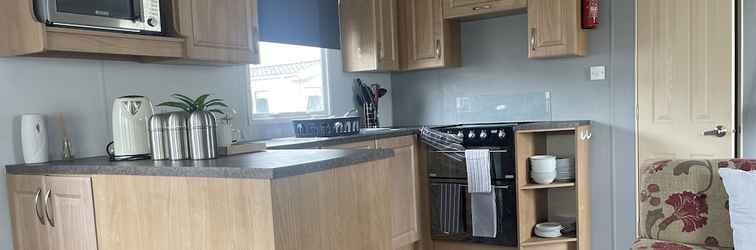 Others Charming 3-bed Static Caravan in Porthcawl