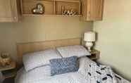 Others 5 Charming 3-bed Static Caravan in Porthcawl