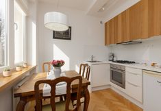 その他 4 Koszykowa 3/116