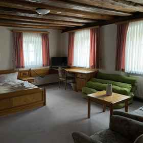 Room1Gästehaus Linde,艾希施泰特县飯店