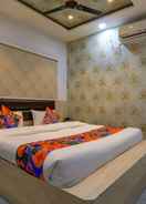 Primary image Fabhotel Super 3 Premium