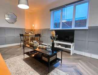 อื่นๆ 2 Stunning 1-bed Apartment in Cardiff