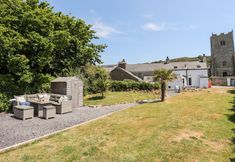 อื่นๆ 2 Tan Y Fynwent