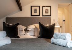 その他 5 Coach and Horses