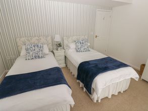 Others 4 Ty Coets, Morfa Farm