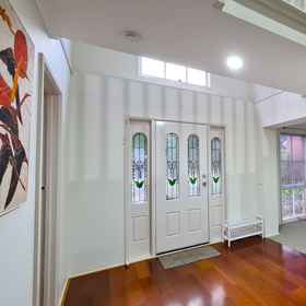 Interior entrance 1 Close to Airport, Melton Hotels