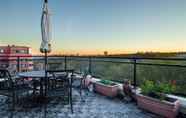 Others 3 Gorgeous Rosslyn Penthouse w Views Free Parking Metro Subway