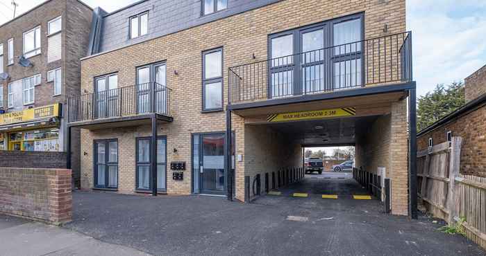Others Luxury 1 & 2 bed Apartment free parking