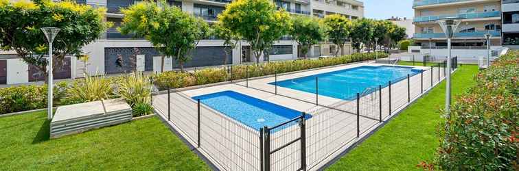 Khác Magical 2BR Condo in the Heart of Cambrils