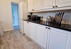 其他 5 Lovely 3-bed House in Dartford