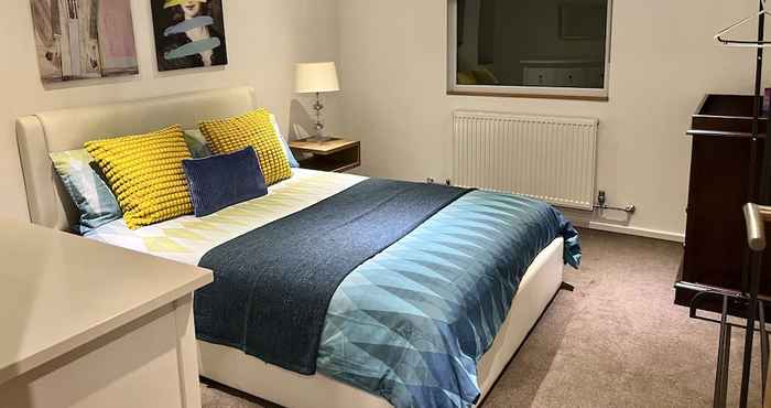 Others Gorgeous Cosy Home 2 Miles From Heathrow Airport