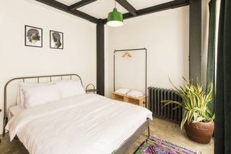 Others 4 Amalia Flats by Oval