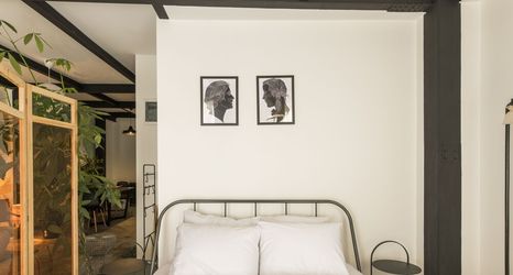 Others 2 Amalia Flats by Oval