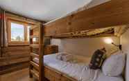 Lain-lain 4 Chalet Capricorne -impeccable Ski in out Chalet With Sauna and Views