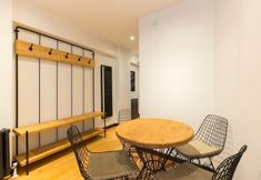 Lain-lain 3 Olympia Flats by Oval