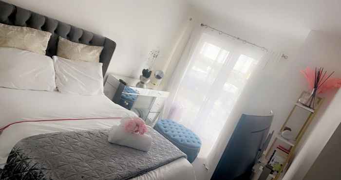 อื่นๆ Luxury Apartment in the Heart of Dartford