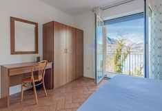 其他 2 Flower House With Lake View by Wonderful Italy