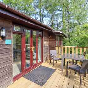 Primary image 1 Chalet Log Cabin C9, Hotel Twitchen