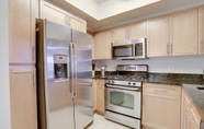 Lain-lain 2 Amazing 2BR Condo in Pentagon City