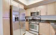 Others 2 Amazing 2BR Condo in Pentagon City