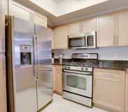 Lain-lain 2 Amazing 2BR Condo in Pentagon City