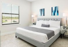 其他 4 6 Bedroom Two Story Pool Home