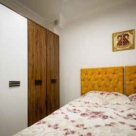 Room 1 A sweet home Istanbul, Mevlana Bazaar Lokum Fabrikası مولانا بازار Hotels