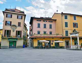 Others 2 Trilo Superior Apt Close to Pistoia