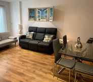 Others 4 Large Private Flat in City Centre Leeds