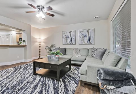 Others Newly remodeled private home