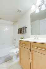 Others 4 Business Apartment in Pentagon City