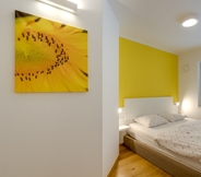 Lain-lain 2 Wellness Suite Sunflower