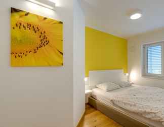 Lainnya 2 Wellness Suite Sunflower