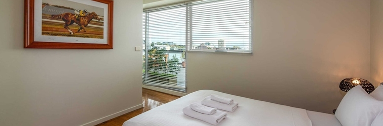 Lain-lain Beautiful 1-bed in St Kilda w/ Parking & Terrace