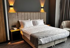 Others 3 HOME PLUS HOTEL