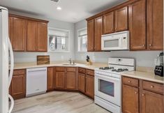 Others 7 Grande at Canal Pointe A Coastal Getaway