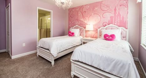 其他 2 9 Bedroom With Princess and Mickey Rooms for kids 9 Villa by RedAwning