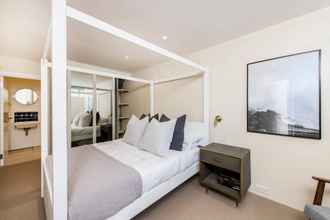 Khác 4 Divine 3 Bed Mews-house Battersea