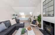 Lain-lain 2 Divine 3 Bed Mews-house Battersea